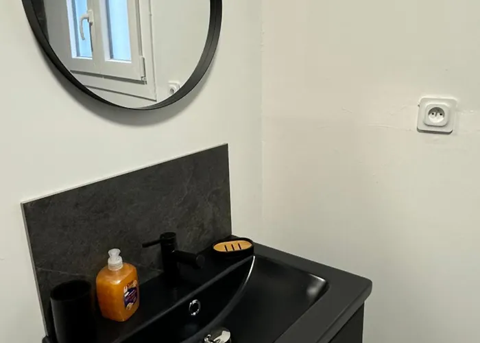 T3 Proche Toutes Commodites *